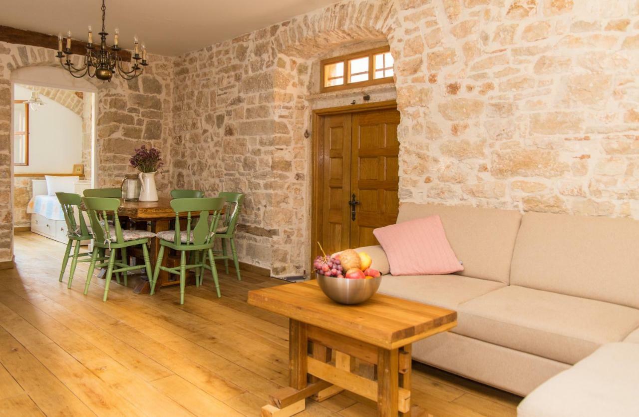 Villa Di Piazza Višnjan 외부 사진